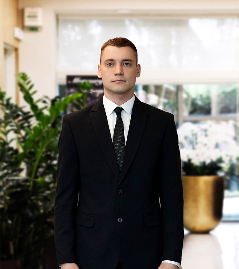 Павел Бархатов