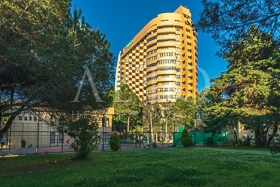 Golden Residenсe