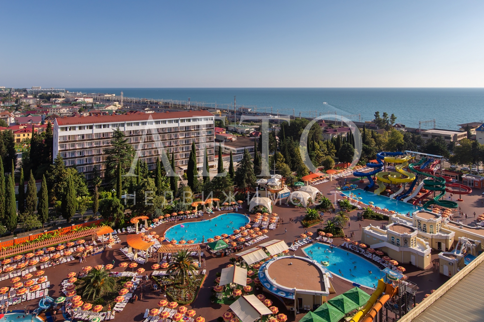 Golden Residenсe