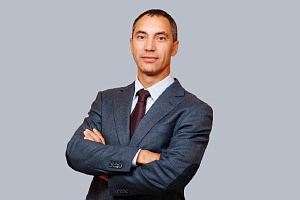 Свою первую сделку я заключил через переводчика