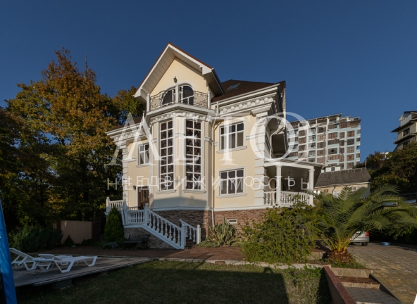 Белых акаций ул-Z13382