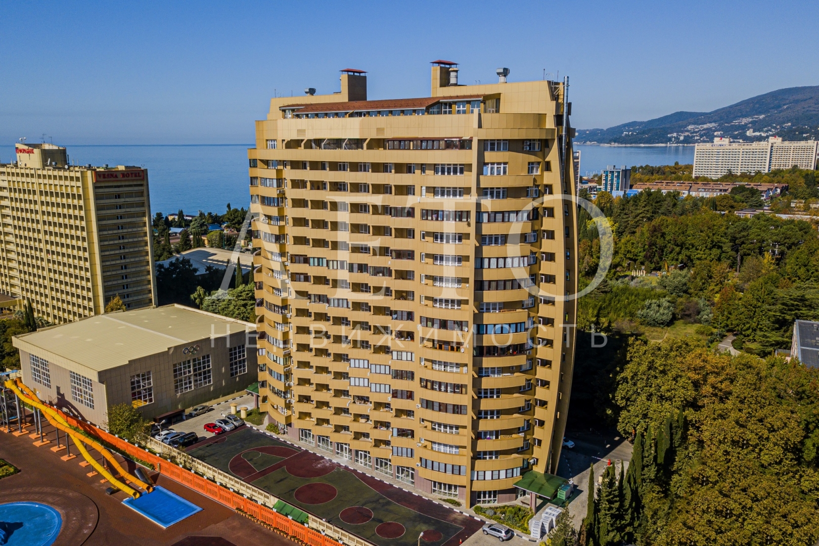 Golden Residenсe