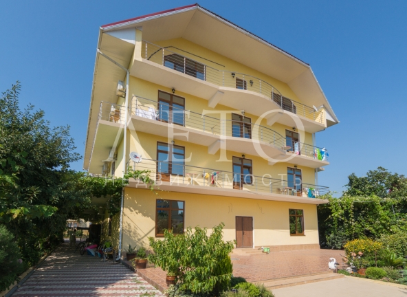 Гостиница 300 м²